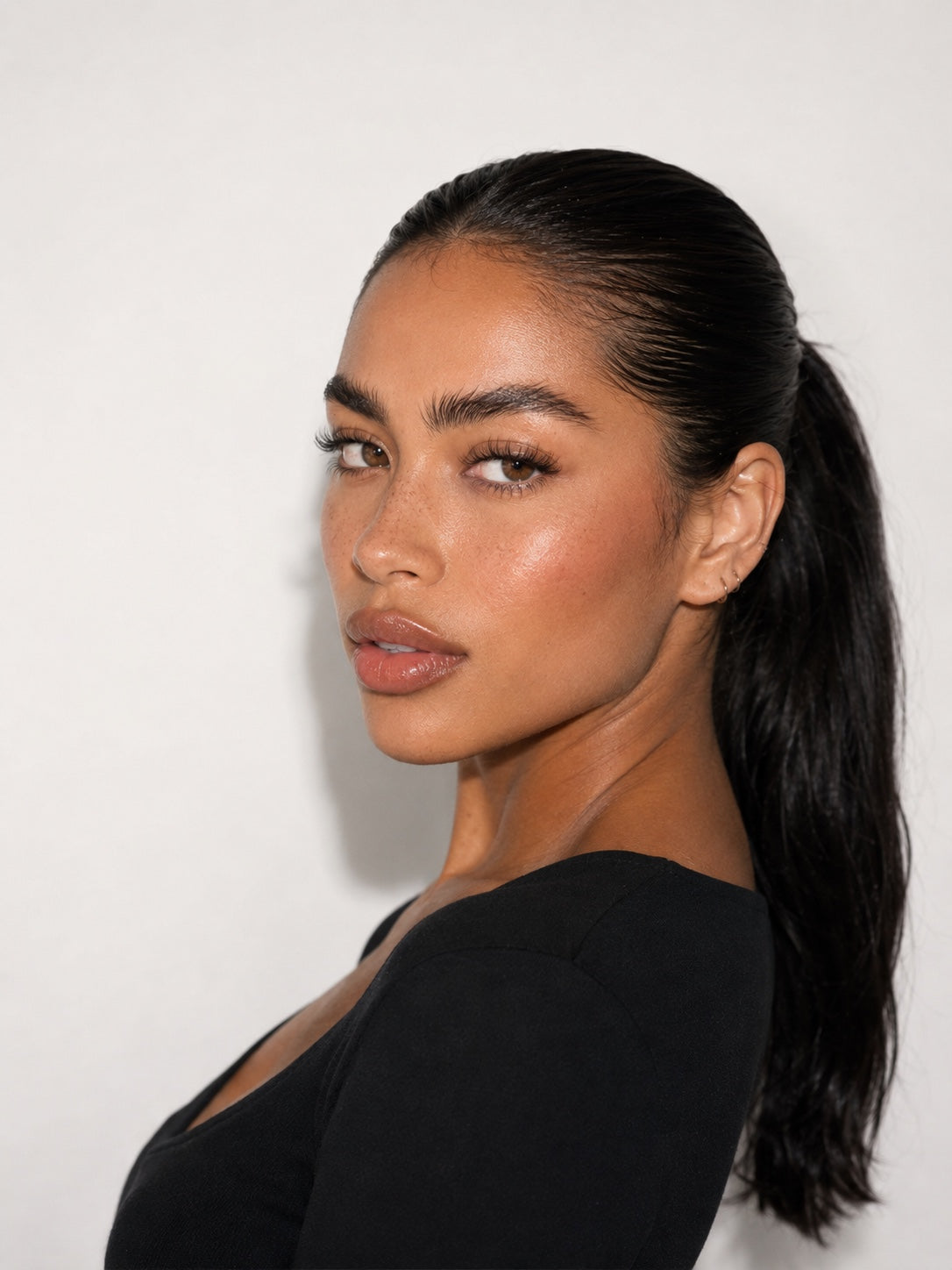 A polished, brushed-up brow look